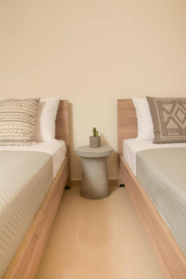 Oikies Luxury Apartments With Private Free Parking Area Ágios Nikólaos Екстериор снимка
