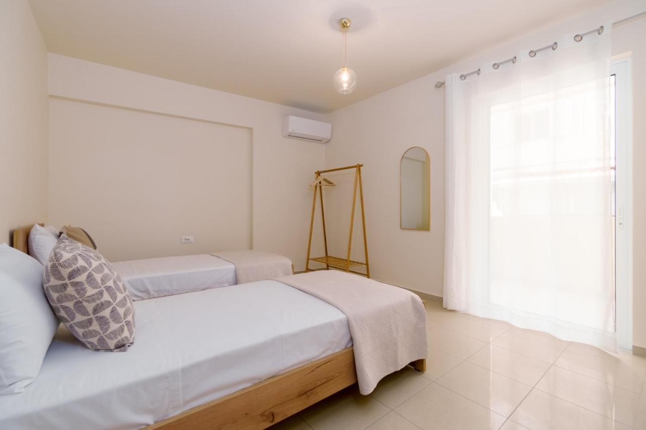 Oikies Luxury Apartments With Private Free Parking Area Ágios Nikólaos Екстериор снимка