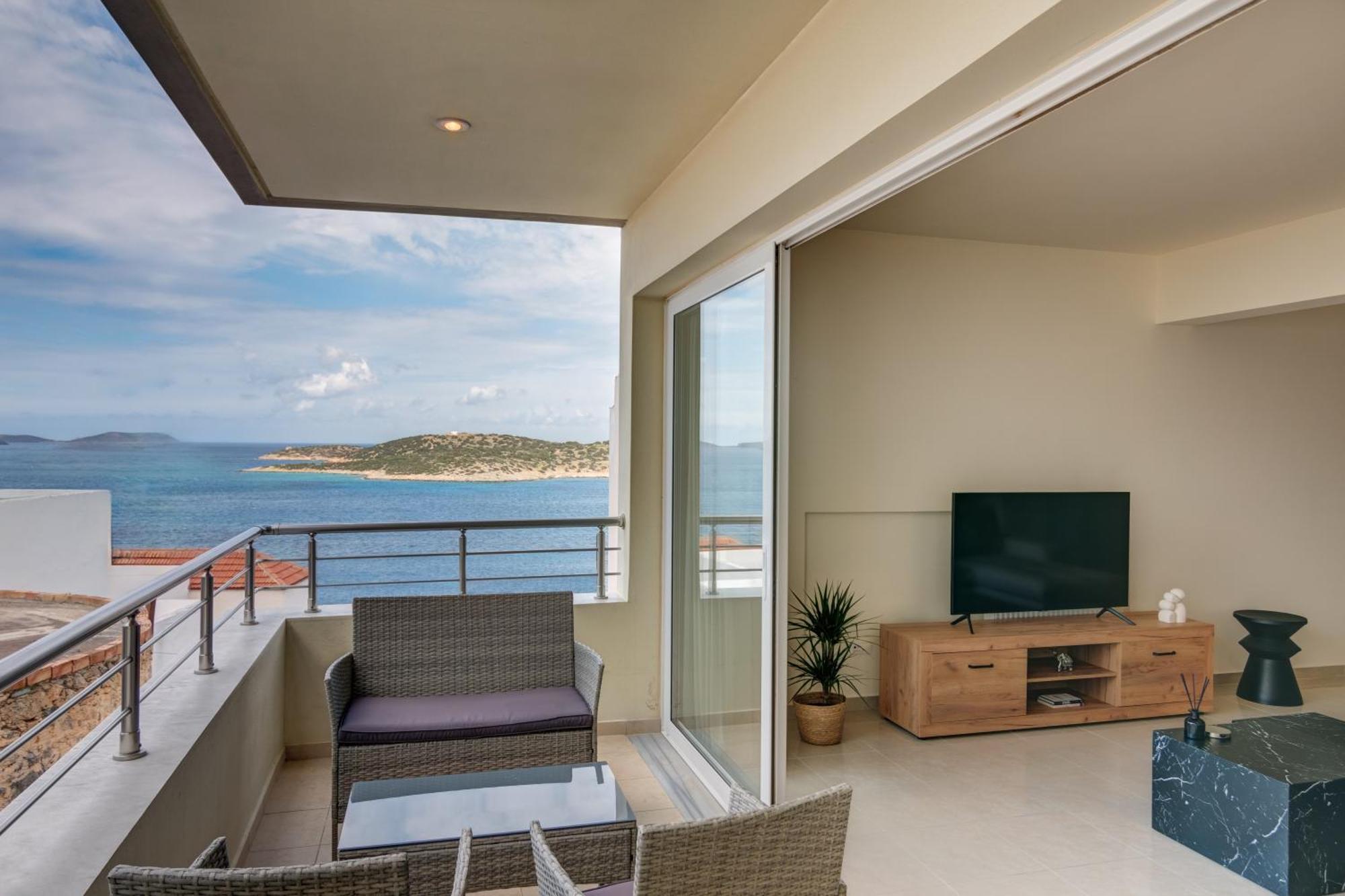 Oikies Luxury Apartments With Private Free Parking Area Ágios Nikólaos Екстериор снимка